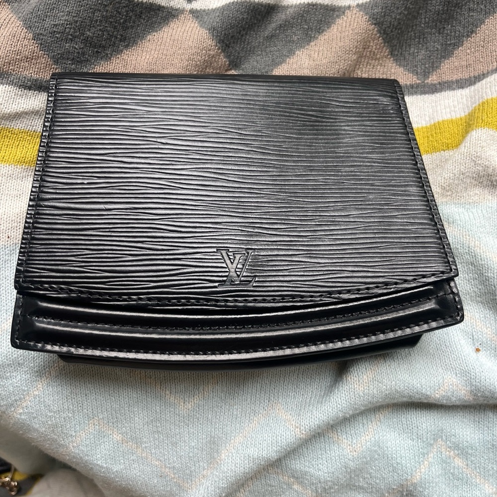 Gorgeous Epi Leather Belt Bag Fanny Pack Handbag Louis Vuitton